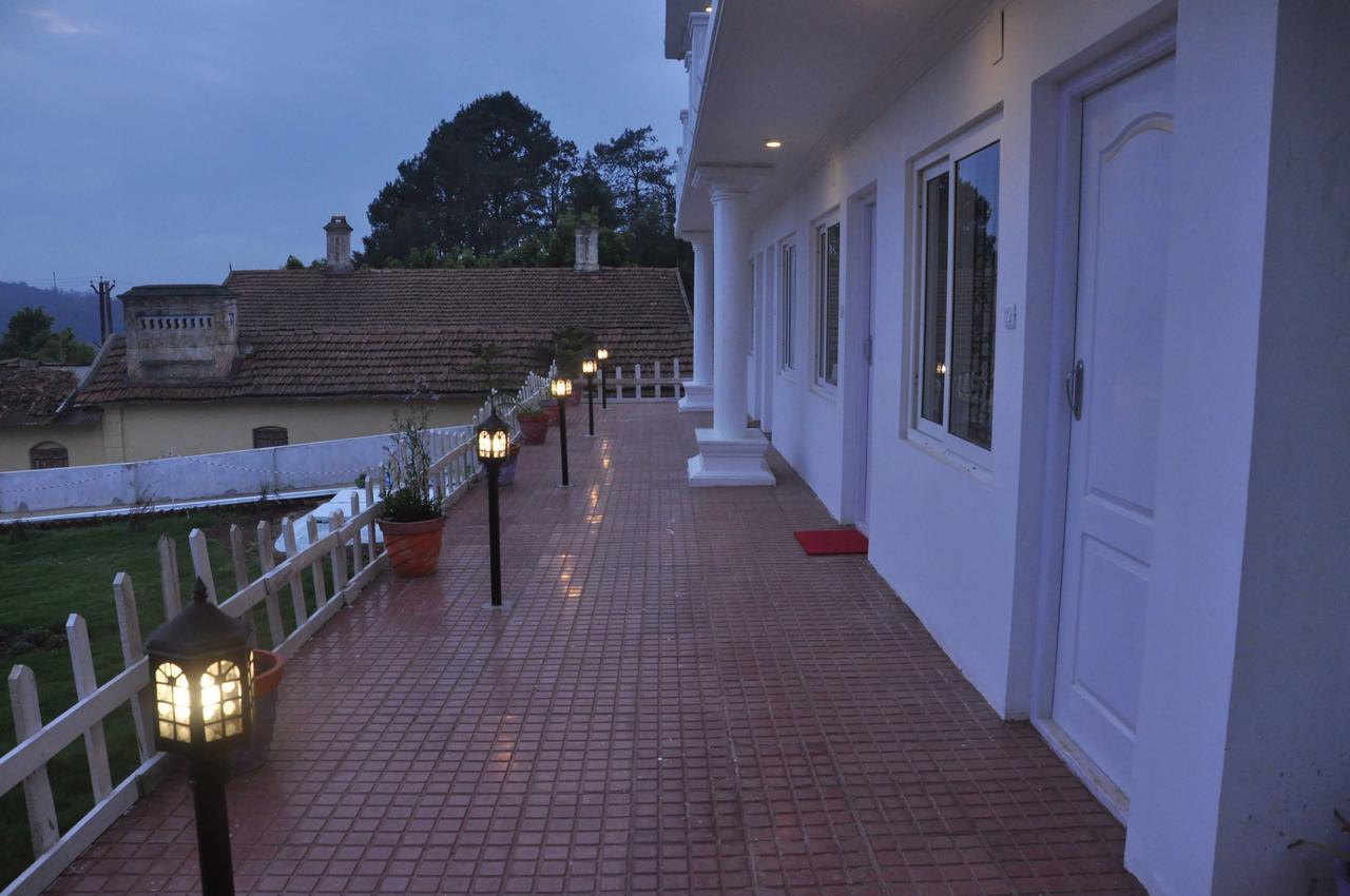 Drizzle Drop Inn Утакаманд Экстерьер фото